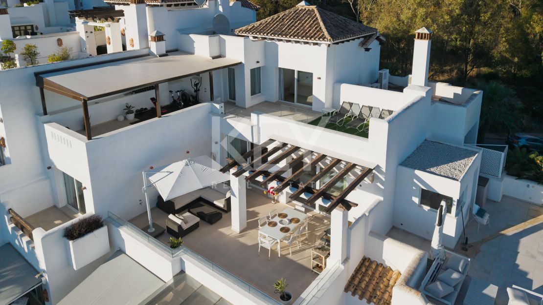 Elegant Duplex Penthouse for sale in Aloha, Marbella