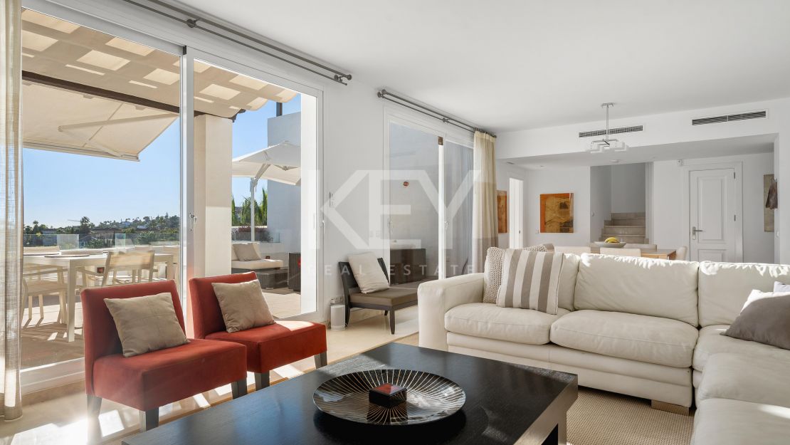 Elegant Duplex Penthouse for sale in Aloha, Marbella