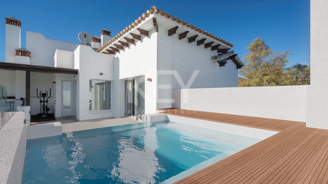 Elegant Duplex Penthouse for sale in Aloha, Marbella