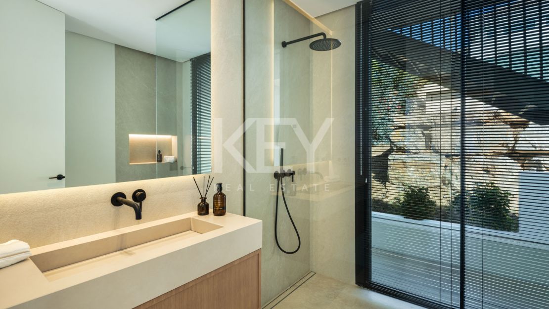 Exquisite Villa with sea Vierws in Marbella East