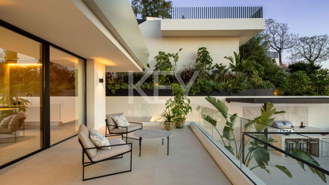 Exquisite Villa with sea Vierws in Marbella East