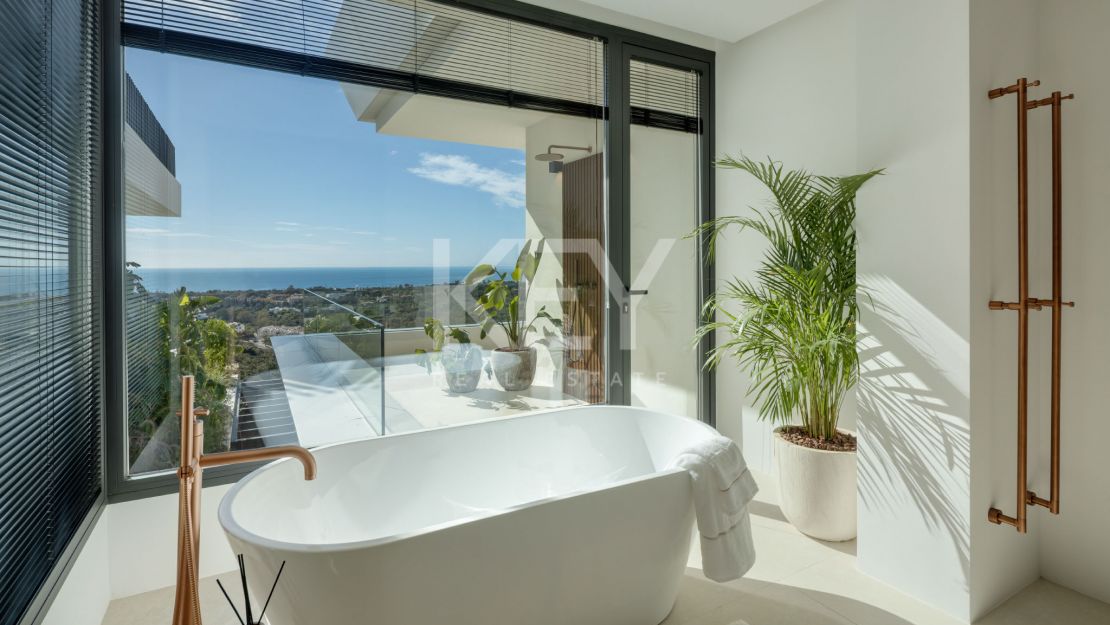 Exquisite Villa with sea Vierws in Marbella East