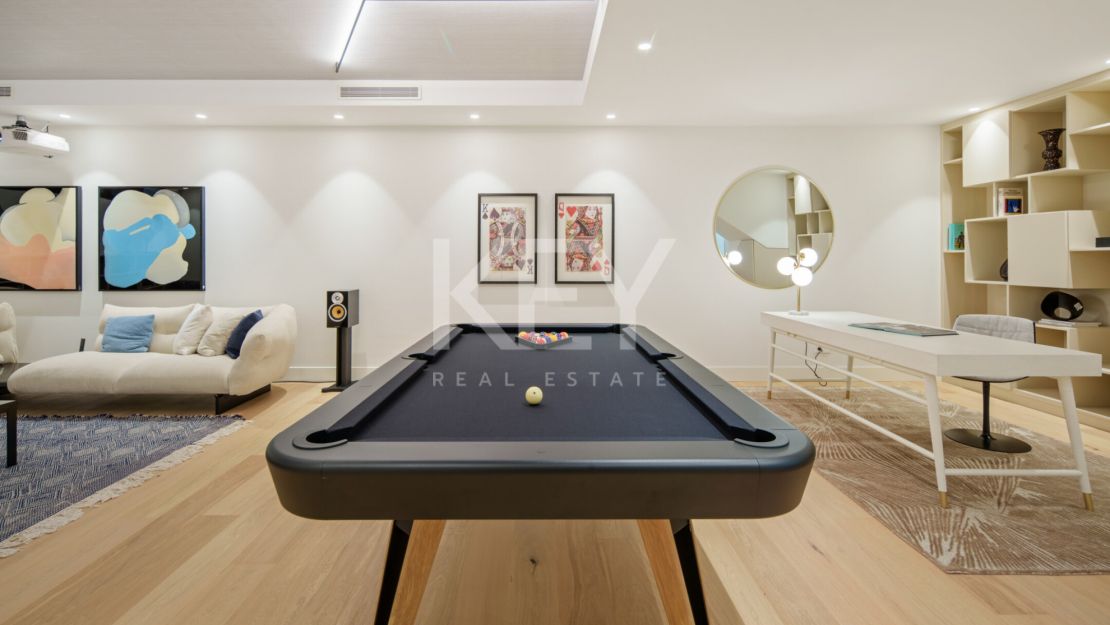 Amazing Fully Reformed Duplex in Sierra Blanca, Marbella