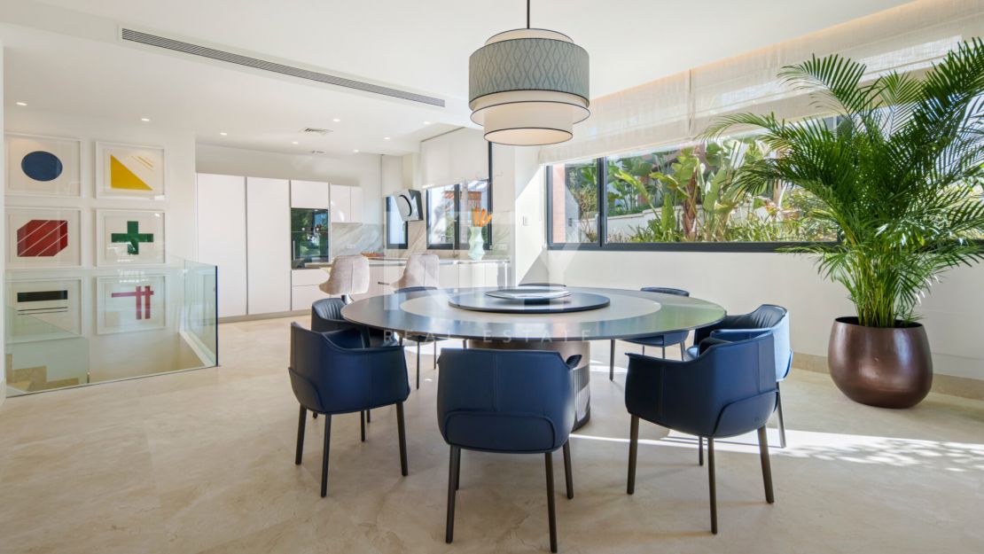 Amazing Fully Reformed Duplex in Sierra Blanca, Marbella