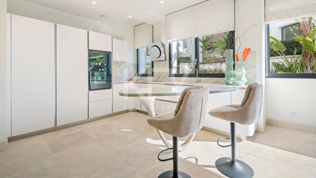 Amazing Fully Reformed Duplex in Sierra Blanca, Marbella