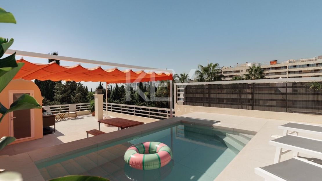 Penthouse with a Private Rooftop Pool & La Concha Views in the Heart of Marbella