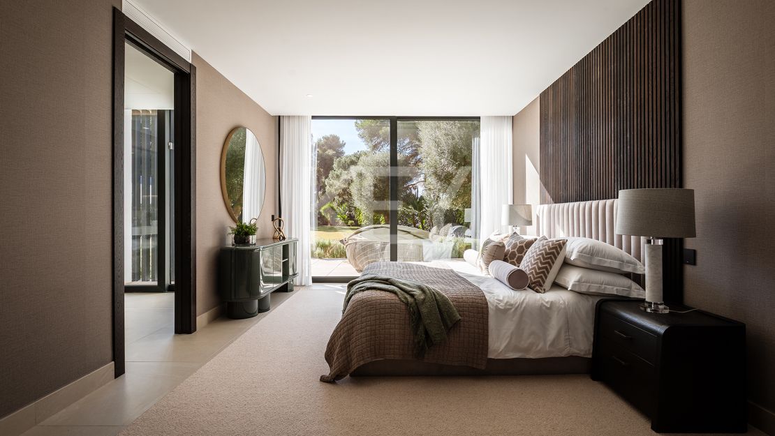 Villa Moderna y Espaciosa en la Prestigiosa Urbanización Kings and Queens, Sotogrande Costa