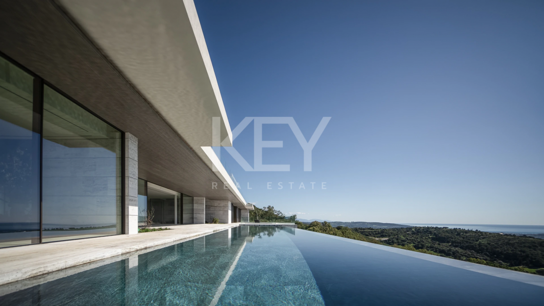 Peaceful Villa with Marvellous Sea Views Surrounded by Nature in Sotogrande