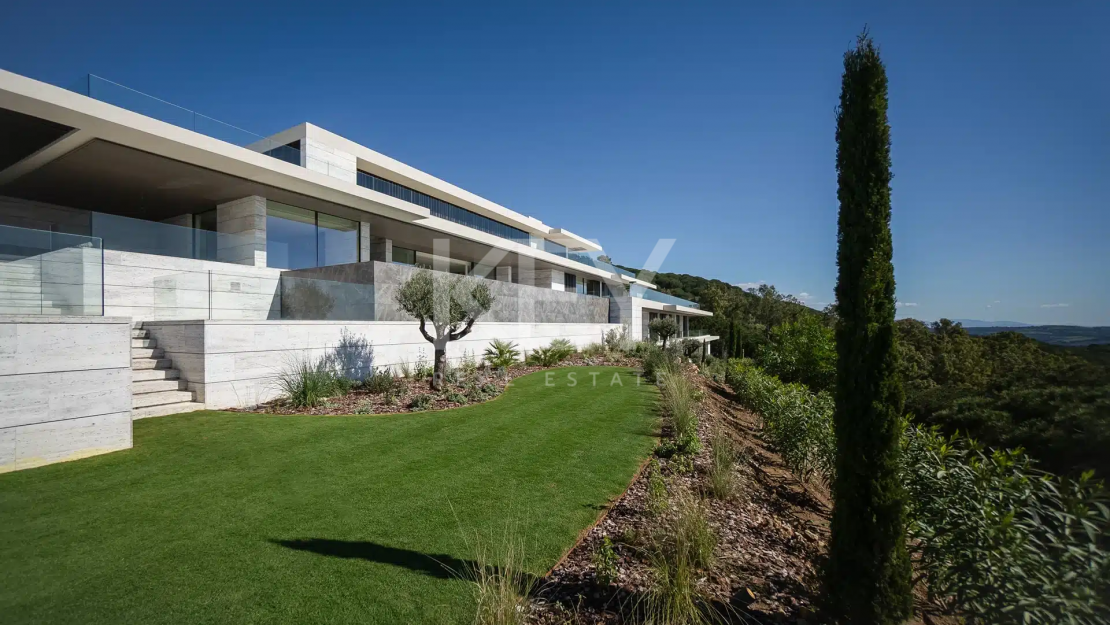 Peaceful Villa with Marvellous Sea Views Surrounded by Nature in Sotogrande