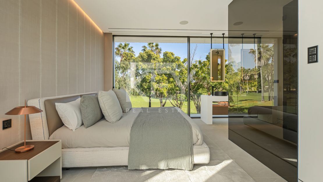 Modern semi-detached villa for sale on Marbella's Golden Mile