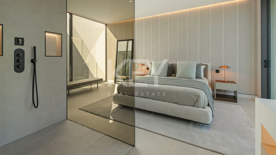 Modern semi-detached villa for sale on Marbella's Golden Mile