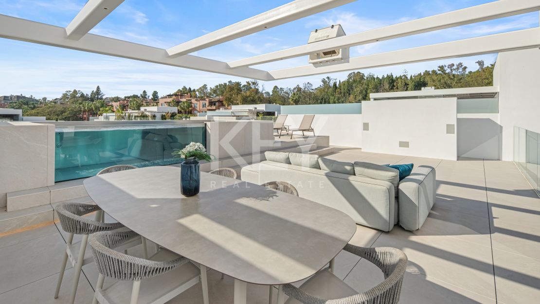 Modern semi-detached villa for sale on Marbella's Golden Mile