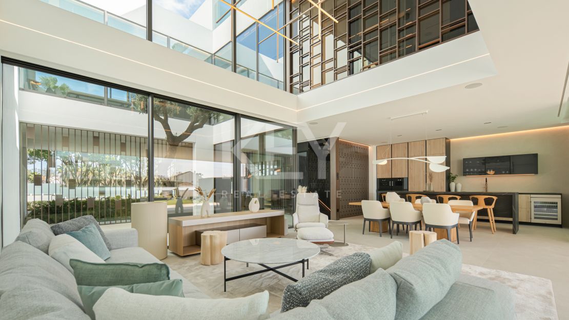 Modern semi-detached villa for sale on Marbella's Golden Mile
