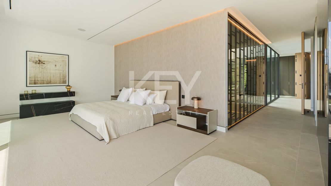 Modern semi-detached villa for sale on Marbella's Golden Mile