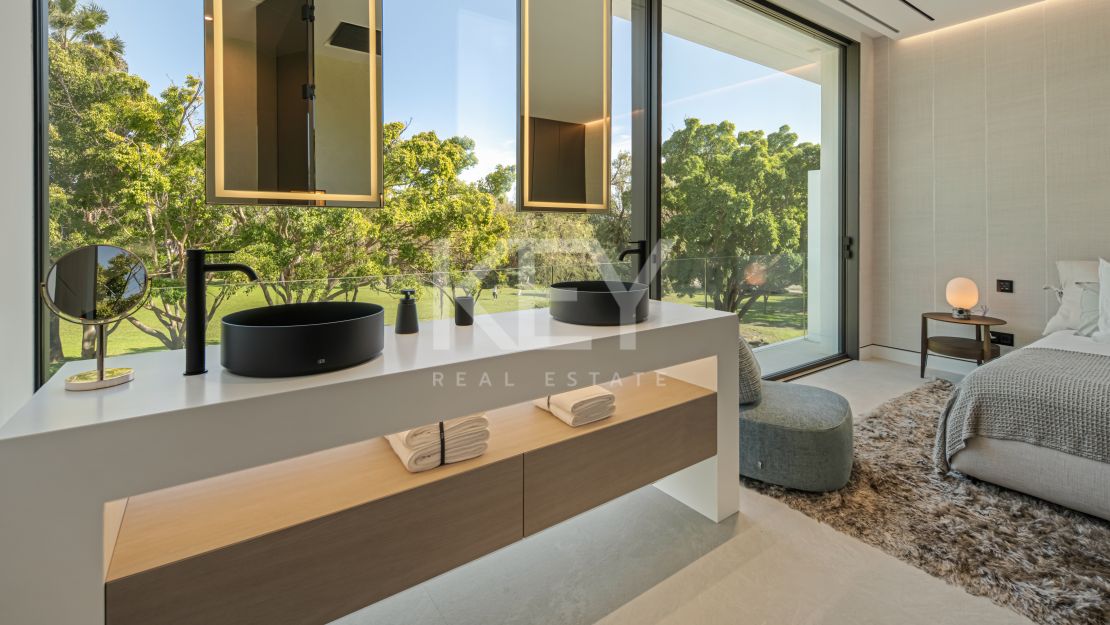 Modern semi-detached villa for sale on Marbella's Golden Mile