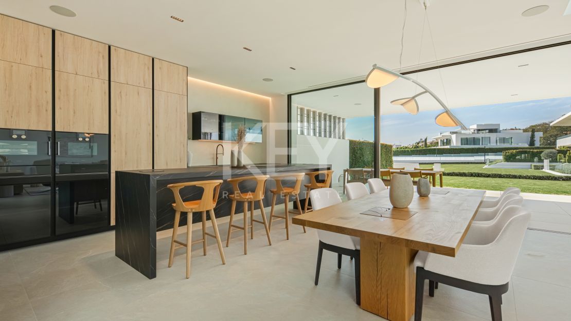 Modern semi-detached villa for sale on Marbella's Golden Mile