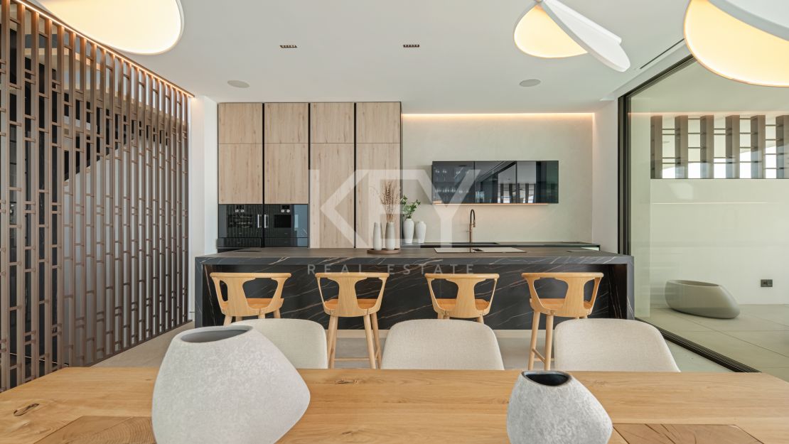 Modern semi-detached villa for sale on Marbella's Golden Mile