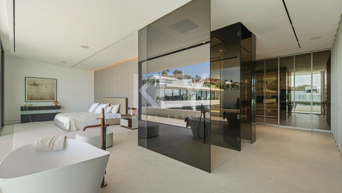 Modern semi-detached villa for sale on Marbella's Golden Mile