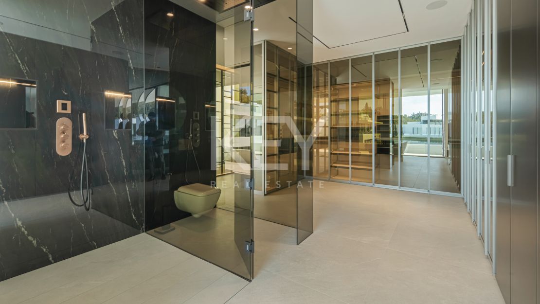 Modern semi-detached villa for sale on Marbella's Golden Mile