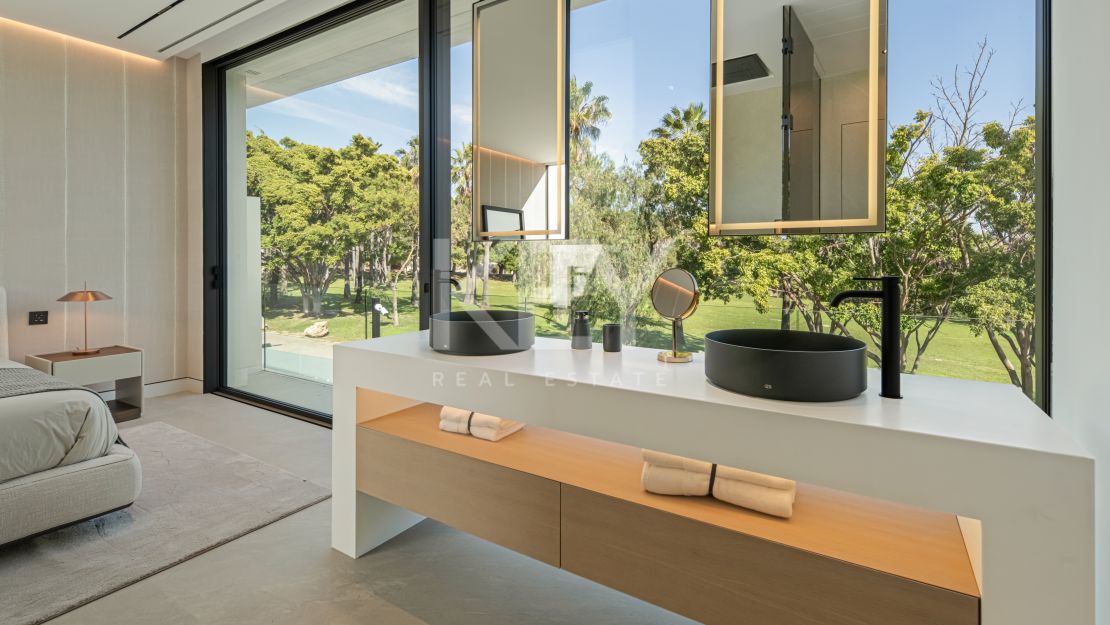 Modern semi-detached villa for sale on Marbella's Golden Mile