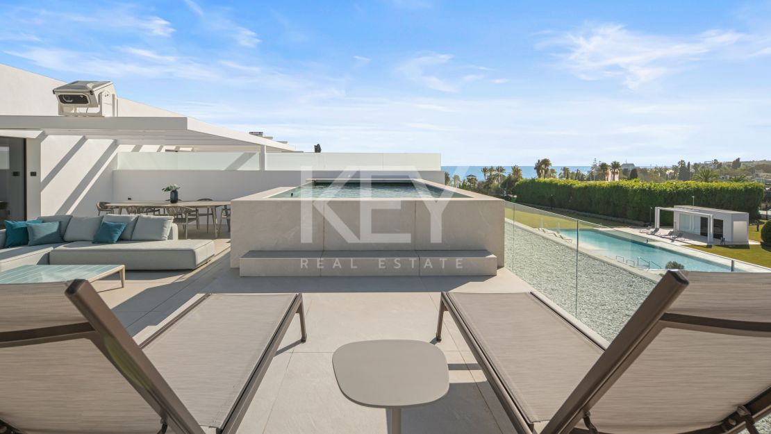 Modern semi-detached villa for sale on Marbella's Golden Mile