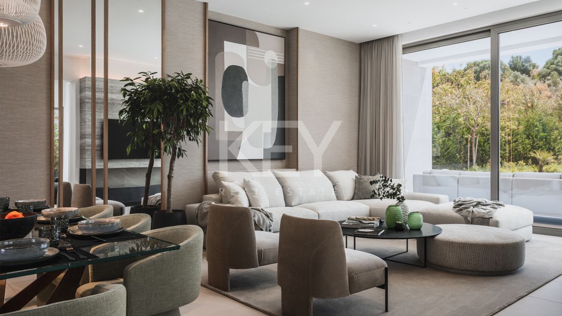 Современная Вилла на продажу в Эль-Параисо, в Новой Золотой Миле, Марбелья