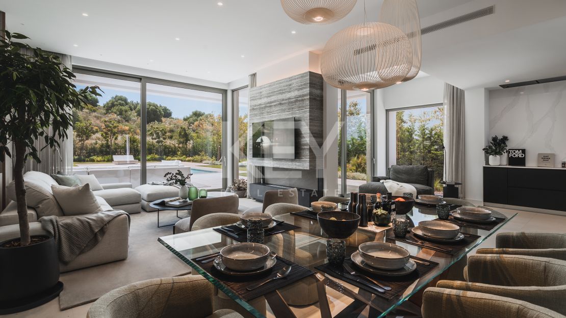 Современная Вилла на продажу в Эль-Параисо, в Новой Золотой Миле, Марбелья