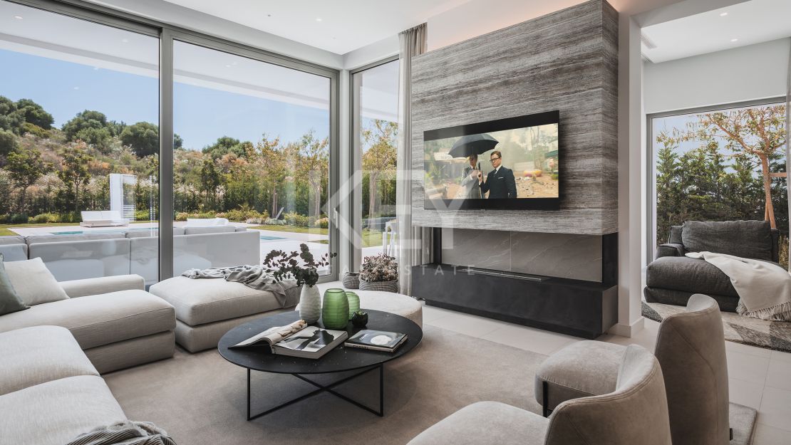 Современная Вилла на продажу в Эль-Параисо, в Новой Золотой Миле, Марбелья