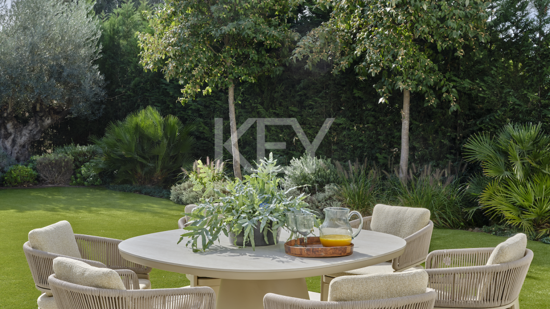 Элегантная Современная Вилла в Эль-Параисо, Новая Золотая Миля Марбельи