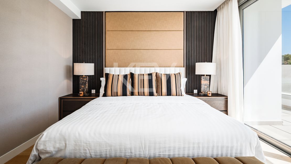 Элегантная Современная Вилла в Эль-Параисо, Новая Золотая Миля Марбельи