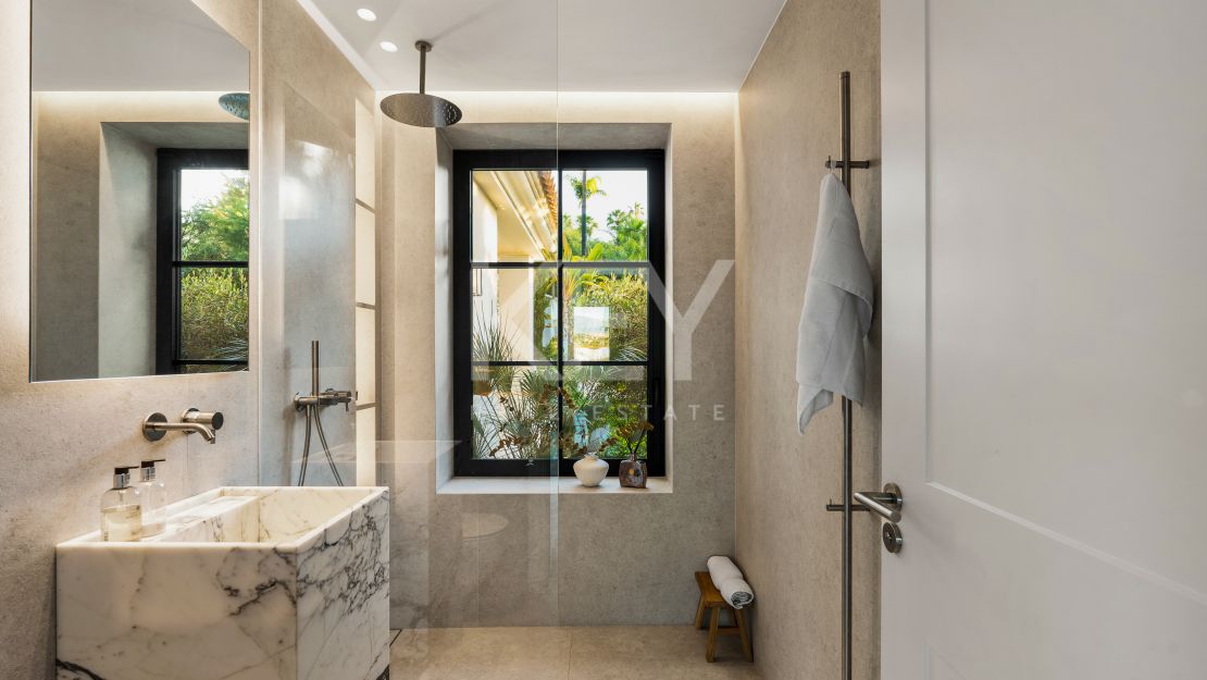 Exceptional Villa in Los Naranjos, Nueva Andalucía, Marbella