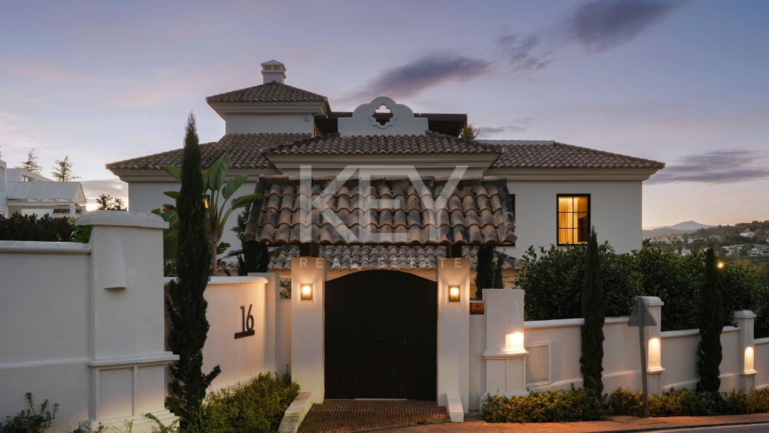 Exceptional Villa in Los Naranjos, Nueva Andalucía, Marbella