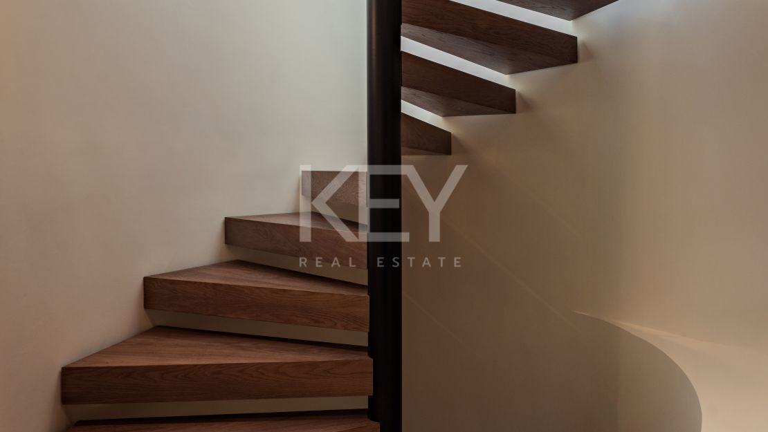 Totalmente renovado Lujoso Adosado en Aloha, Marbella