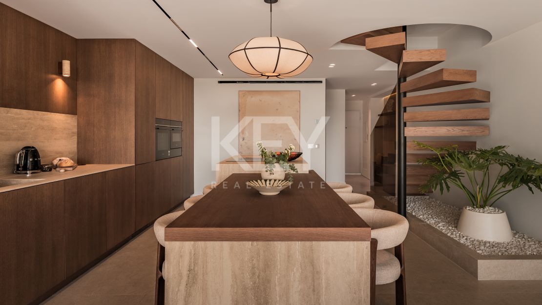 Totalmente renovado Lujoso Adosado en Aloha, Marbella