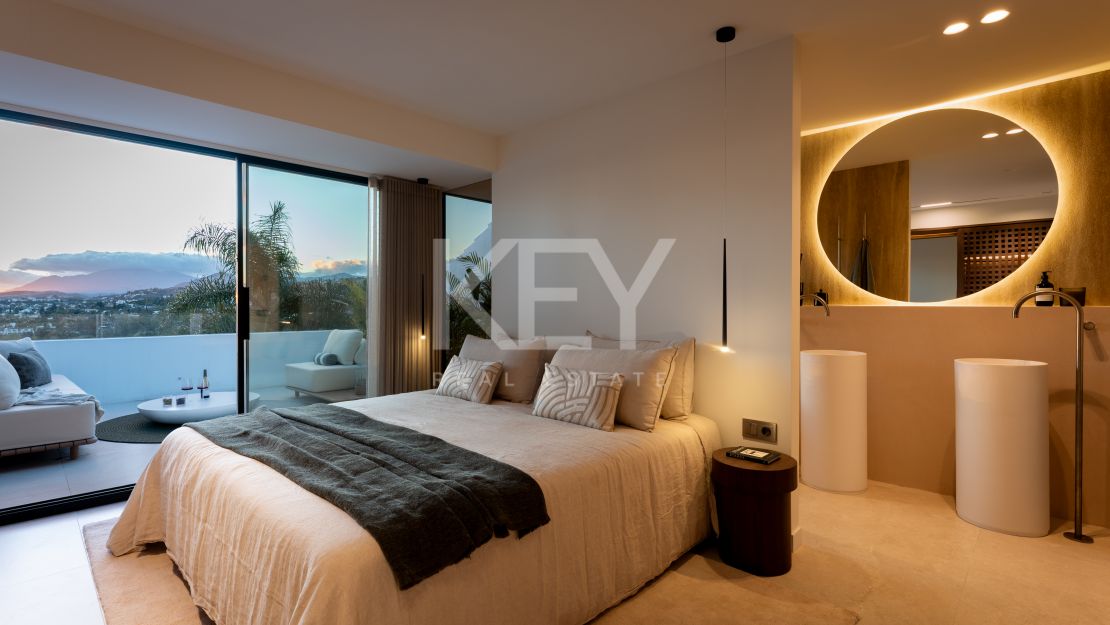 Totalmente renovado Lujoso Adosado en Aloha, Marbella