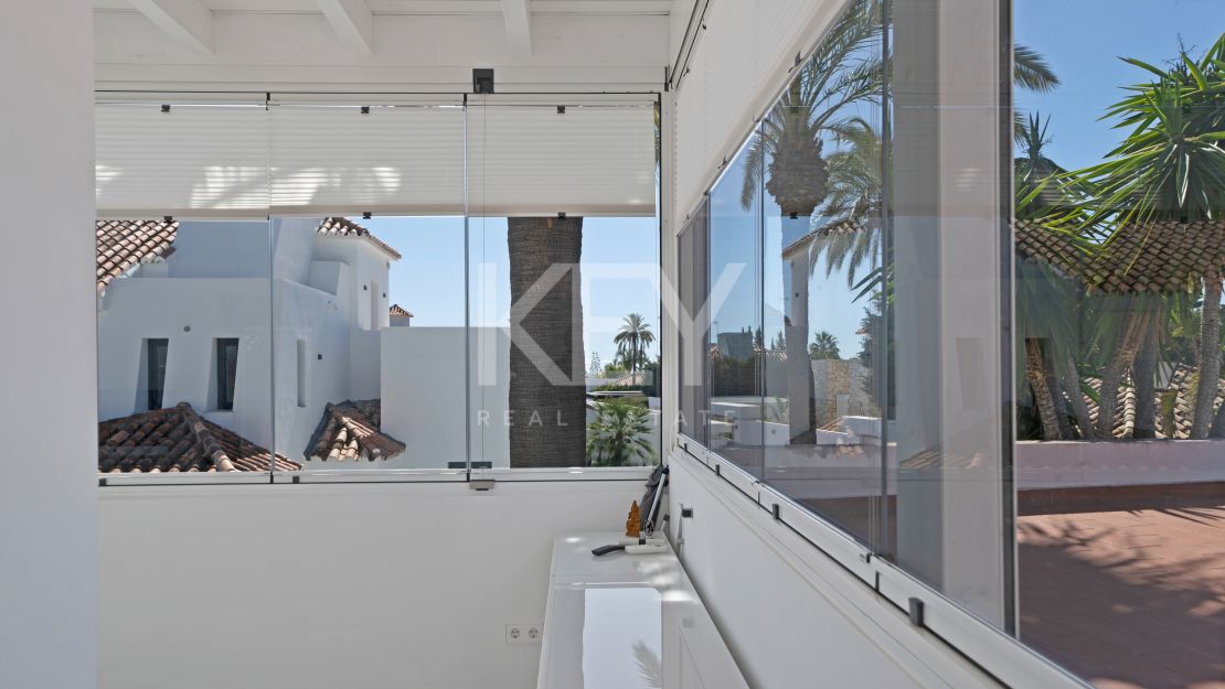 Stunning Contemporary Villa in Las Lomas de Nueva Andalucía, Marbella