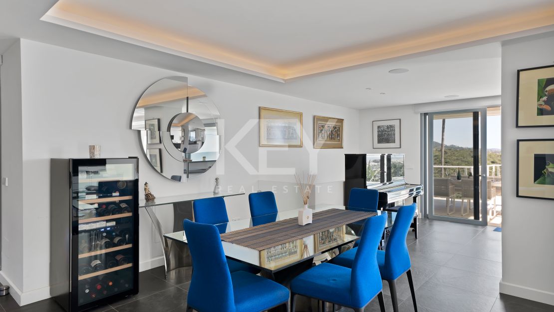 Stunning Contemporary Villa in Las Lomas de Nueva Andalucía, Marbella