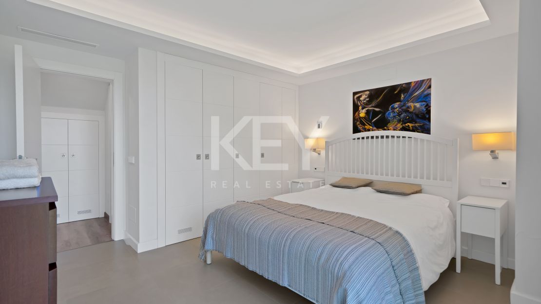 Stunning Contemporary Villa in Las Lomas de Nueva Andalucía, Marbella