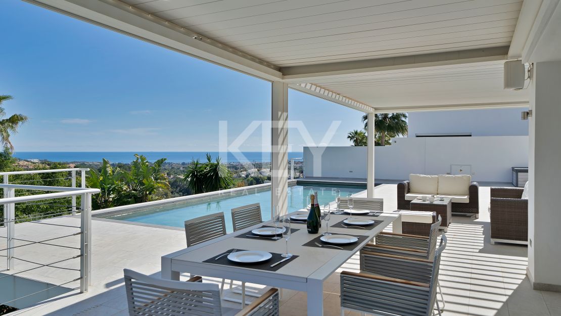 Stunning Contemporary Villa in Las Lomas de Nueva Andalucía, Marbella