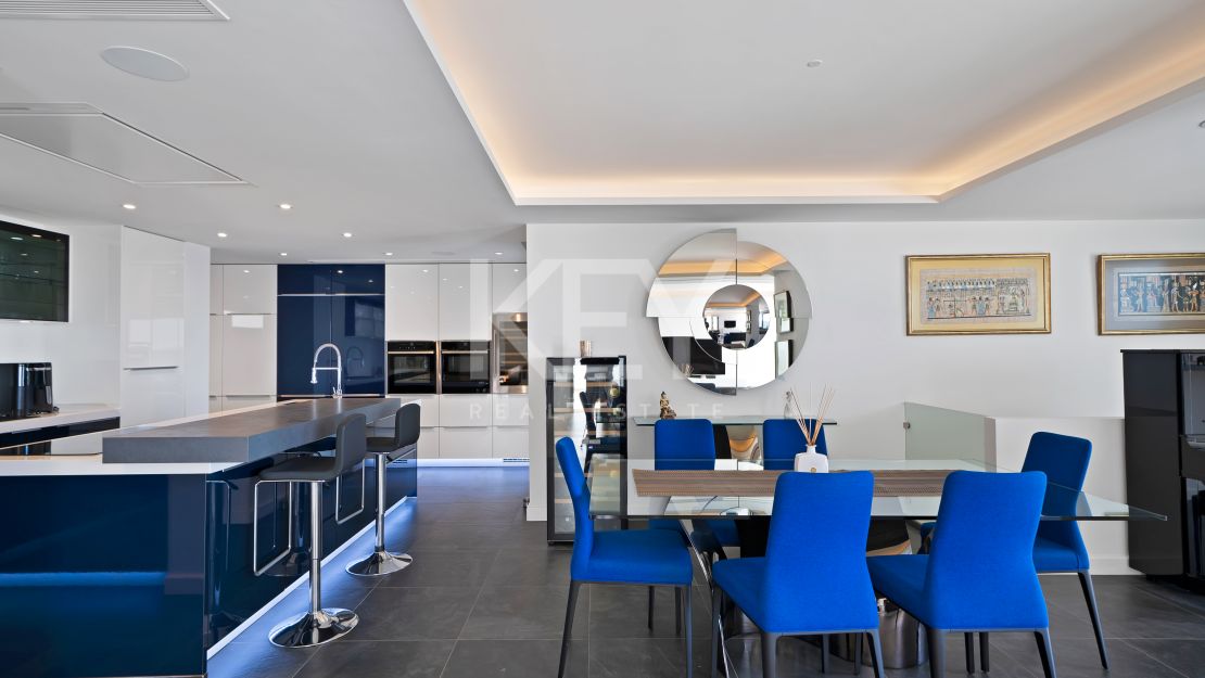 Stunning Contemporary Villa in Las Lomas de Nueva Andalucía, Marbella