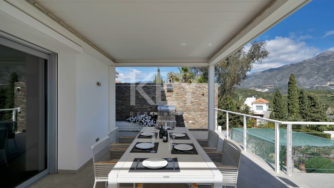 Stunning Contemporary Villa in Las Lomas de Nueva Andalucía, Marbella