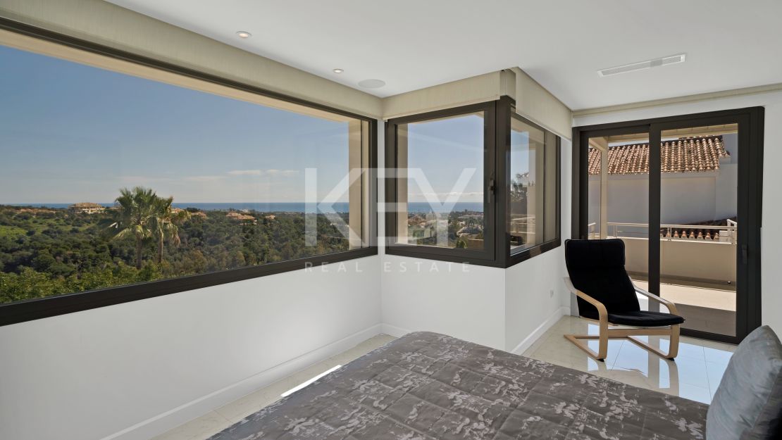 Stunning Contemporary Villa in Las Lomas de Nueva Andalucía, Marbella