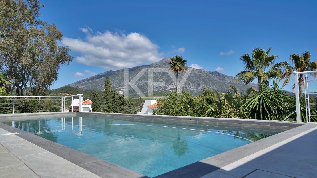 Stunning Contemporary Villa in Las Lomas de Nueva Andalucía, Marbella