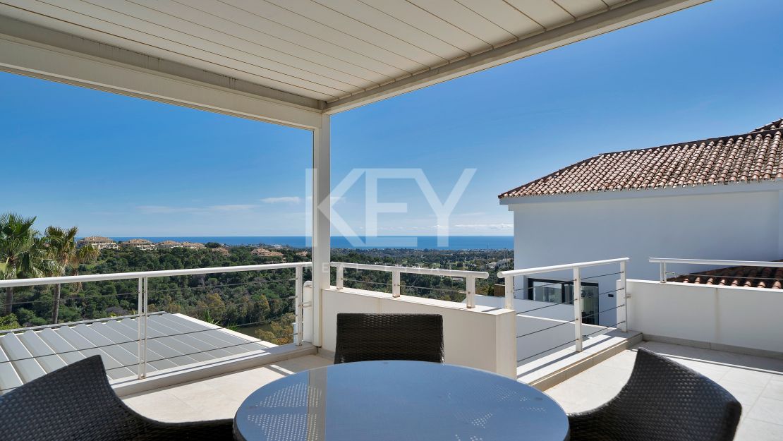 Stunning Contemporary Villa in Las Lomas de Nueva Andalucía, Marbella