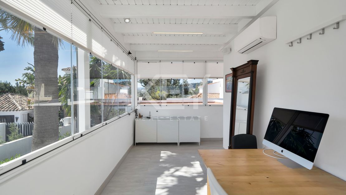 Stunning Contemporary Villa in Las Lomas de Nueva Andalucía, Marbella