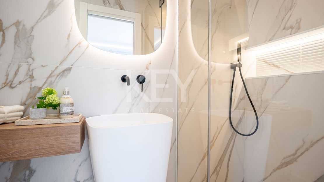 Amazing Refurbished Luxury Townhouse in Nueva Andalucia, Marbella