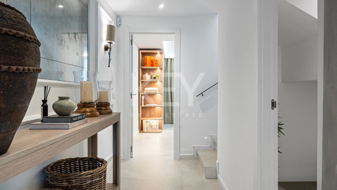 Amazing Refurbished Luxury Townhouse in Nueva Andalucia, Marbella