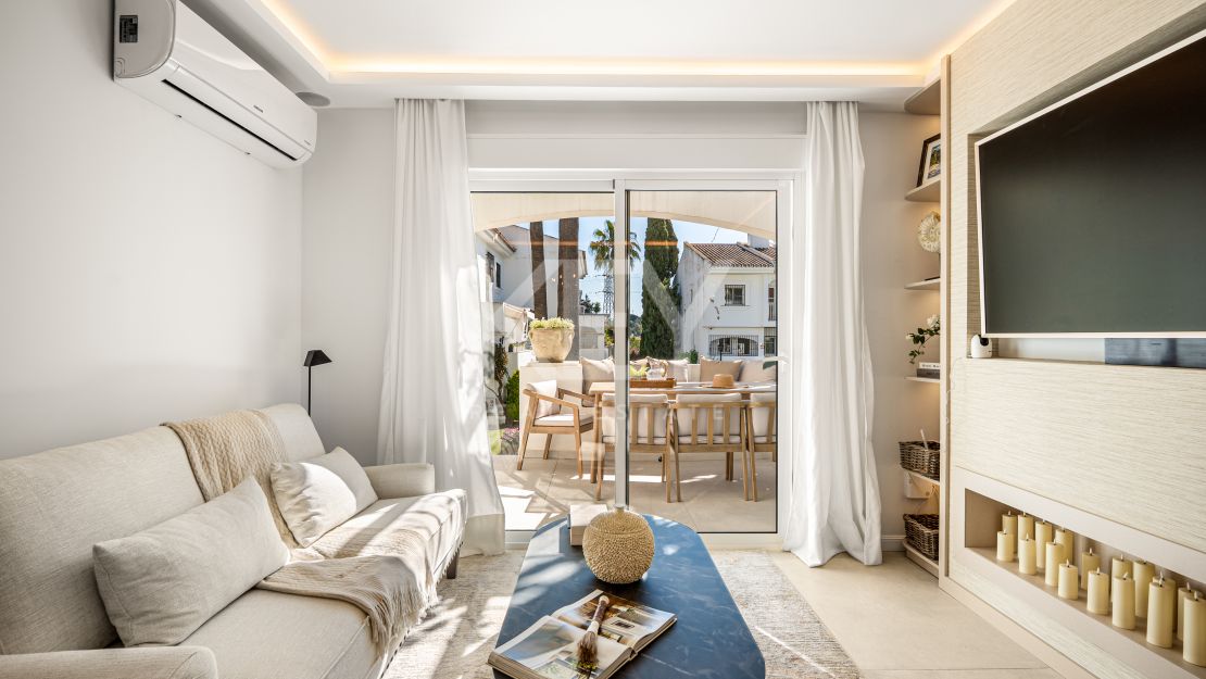 Amazing Refurbished Luxury Townhouse in Nueva Andalucia, Marbella