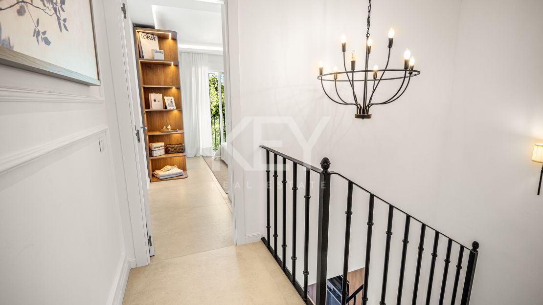 Amazing Refurbished Luxury Townhouse in Nueva Andalucia, Marbella