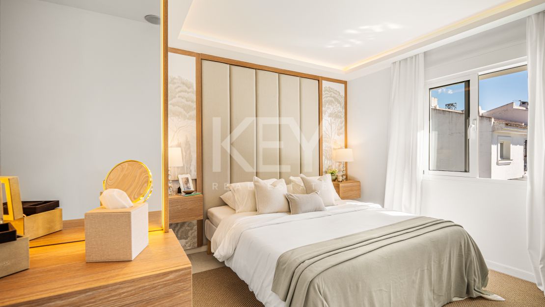 Amazing Refurbished Luxury Townhouse in Nueva Andalucia, Marbella